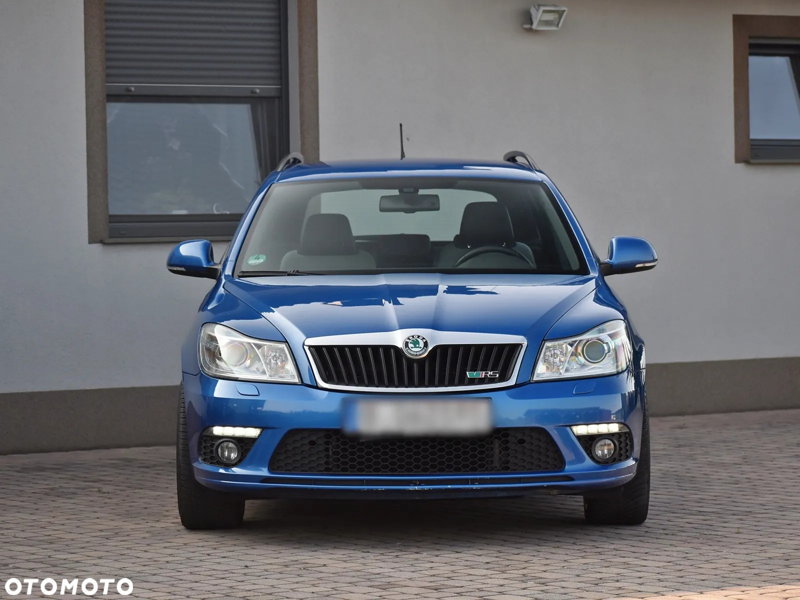 Skoda Octavia Combi 2.0 TDI DPF RS - 3