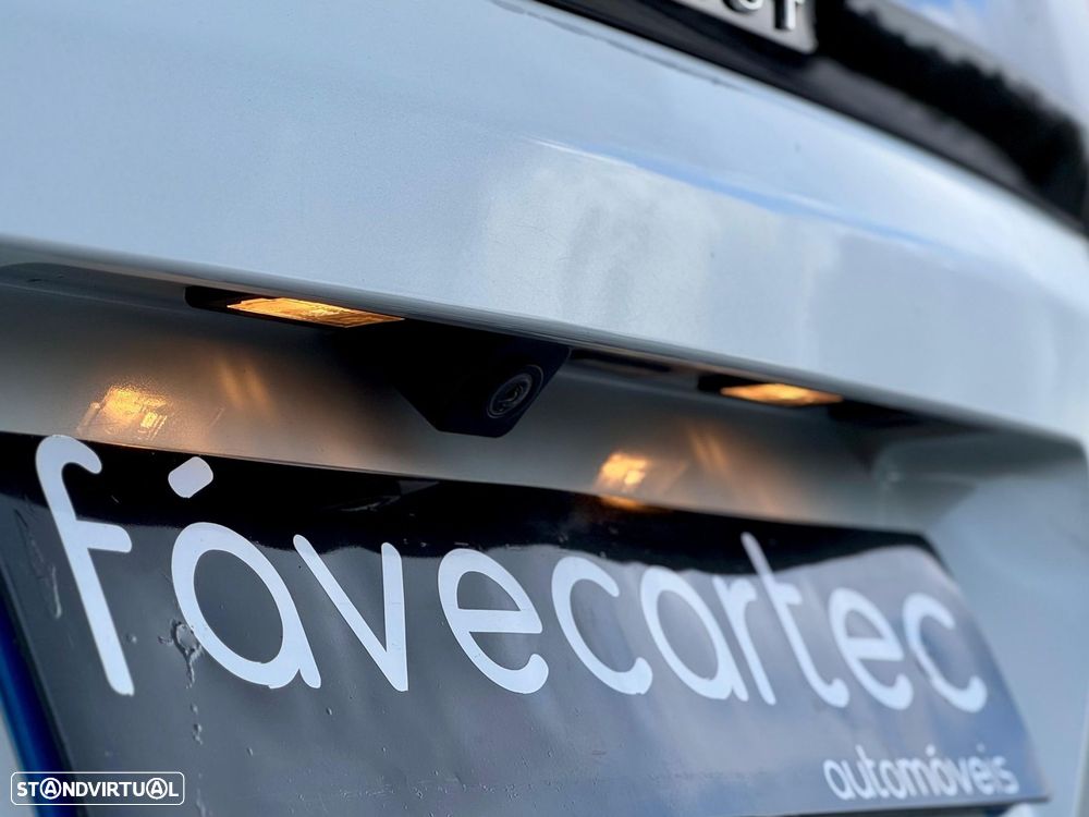 Peugeot 3008 1.6 BlueHDi GT Line EAT6 - 42