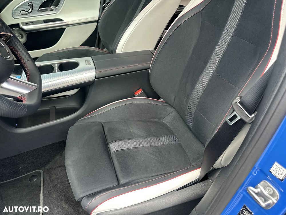 Mercedes-Benz GLB 250+ EQ - 16