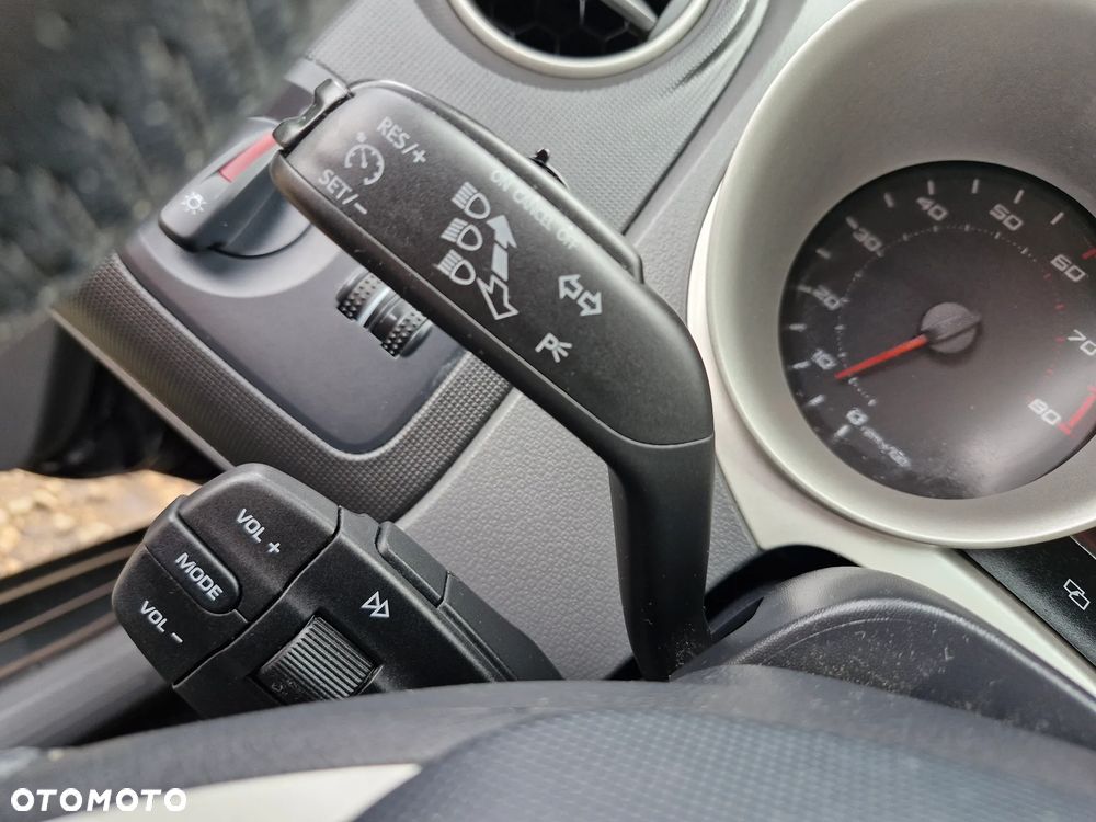 Seat Ibiza 1.4 16V Comfort Edition - 12