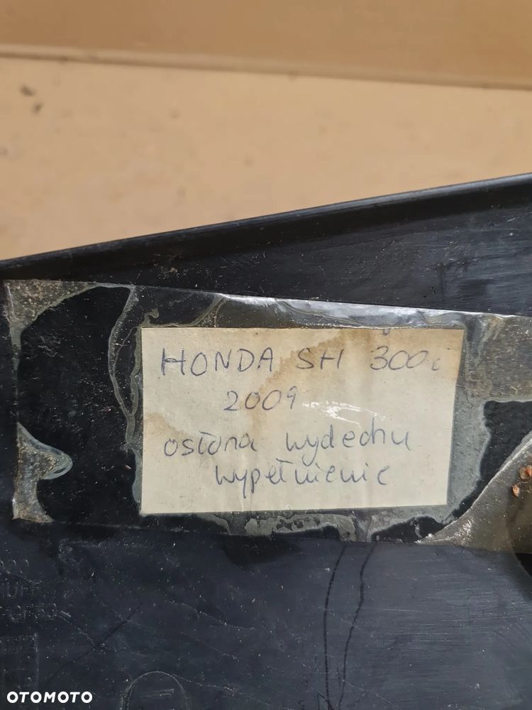 Honda SH 300i 2004 Osłona wydechu wypełnienie - 5