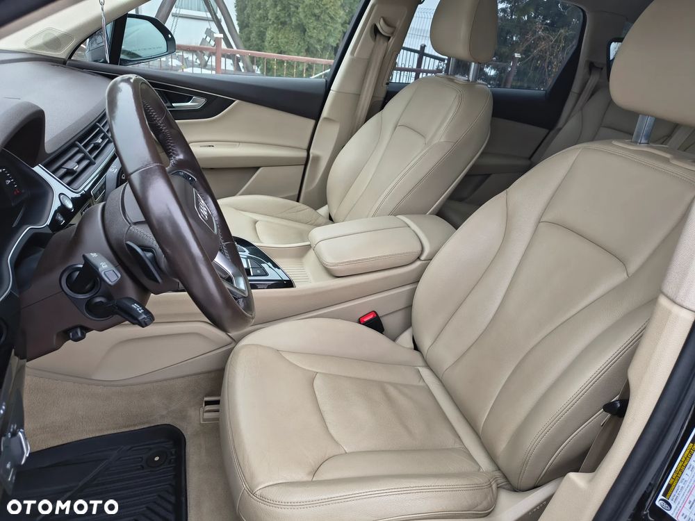 Audi Q7 3.0 TFSI Quattro Tiptronic - 11