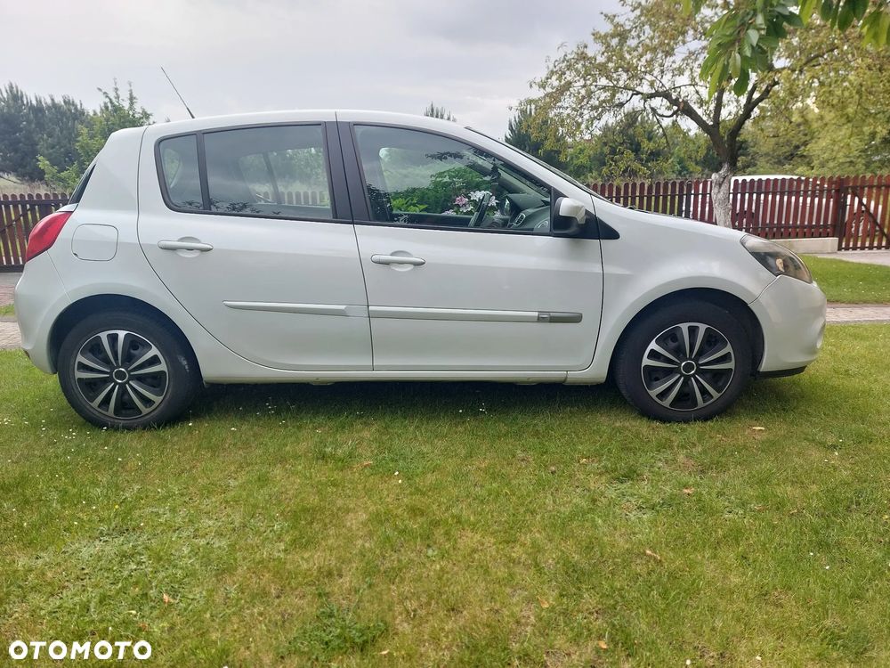 Renault Clio 1.2 16V Alize - 7