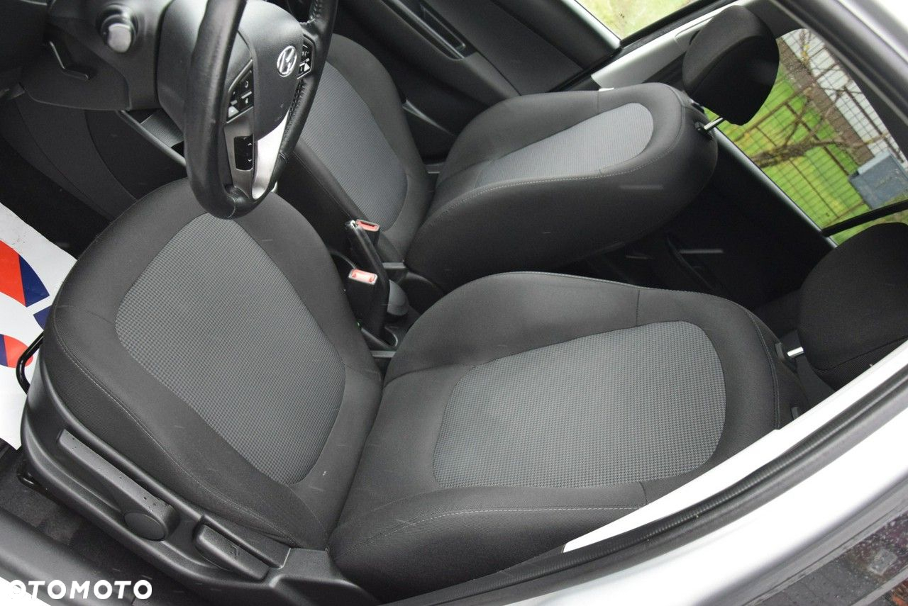 Hyundai i20 1.25 Wersja Jubileuszowa - 24