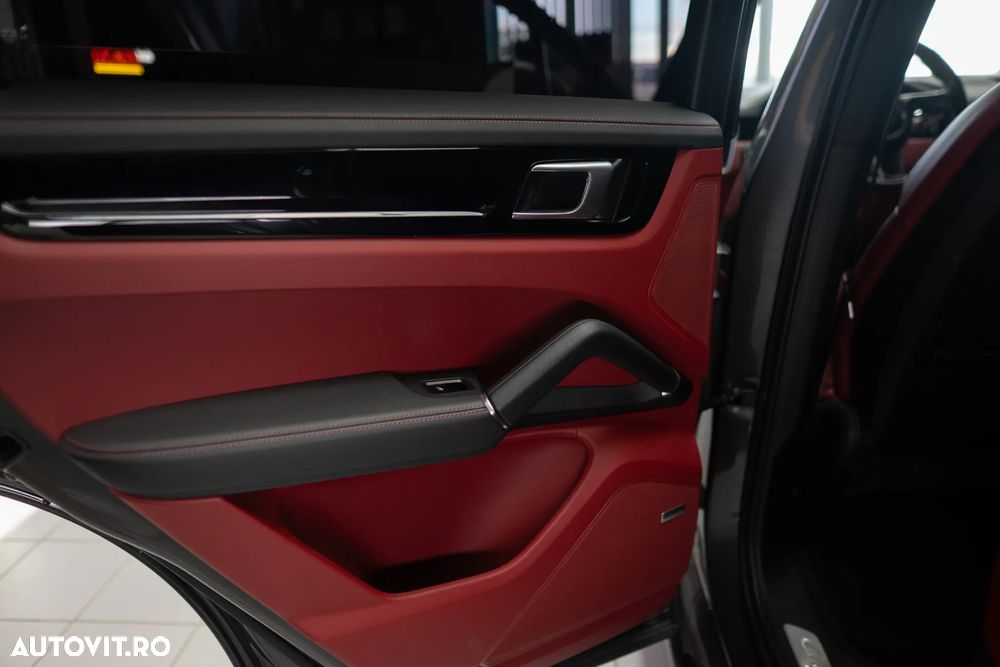 Porsche Cayenne Standard - 15