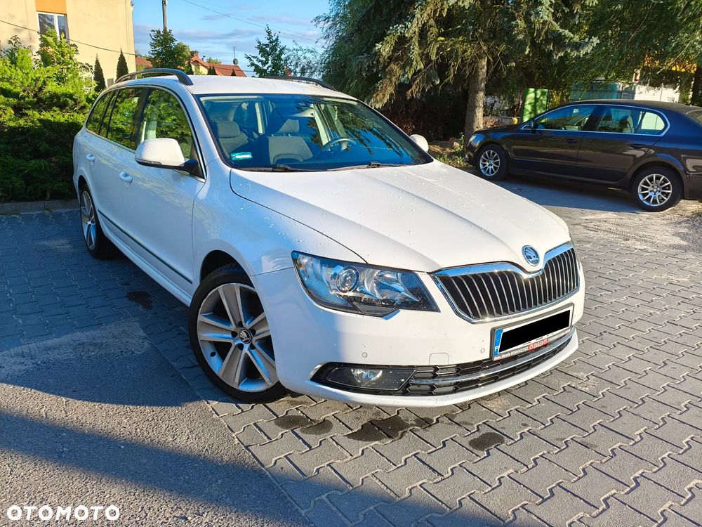 Skoda Superb 2.0 TDI Ambition DSG - 2