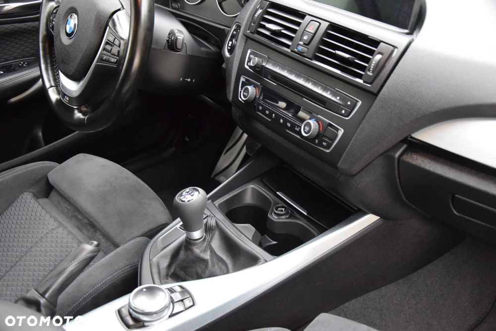 BMW Seria 1 120d xDrive BluePerformance Sport Line - 24