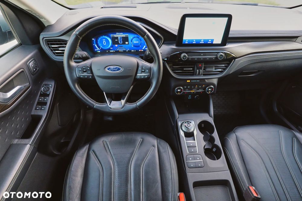 Ford Kuga - 24