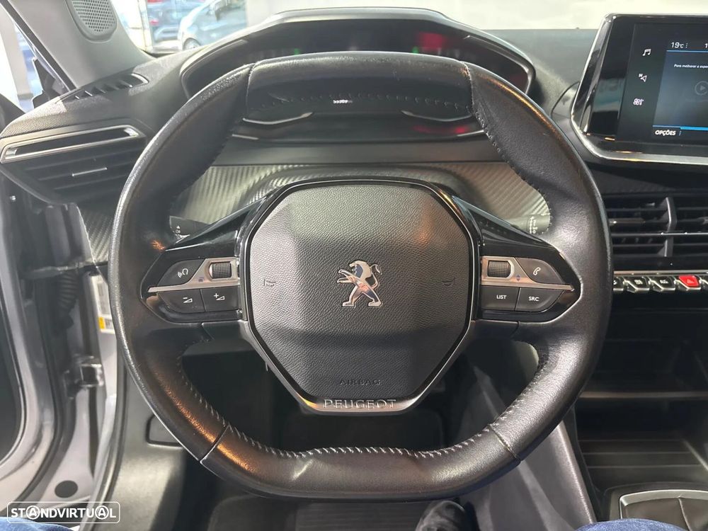 Peugeot 2008 1.2 PureTech Active - 19