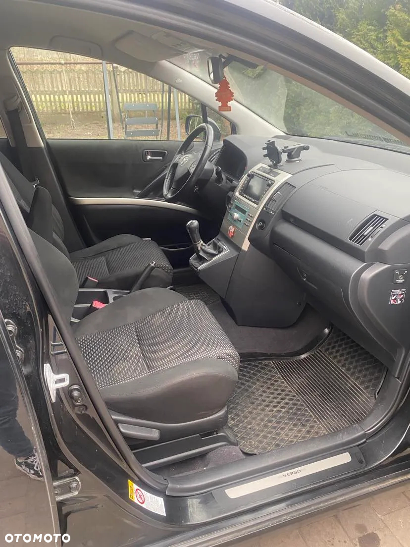 Toyota Corolla Verso 2.2 D-4D Sol Sport - 12