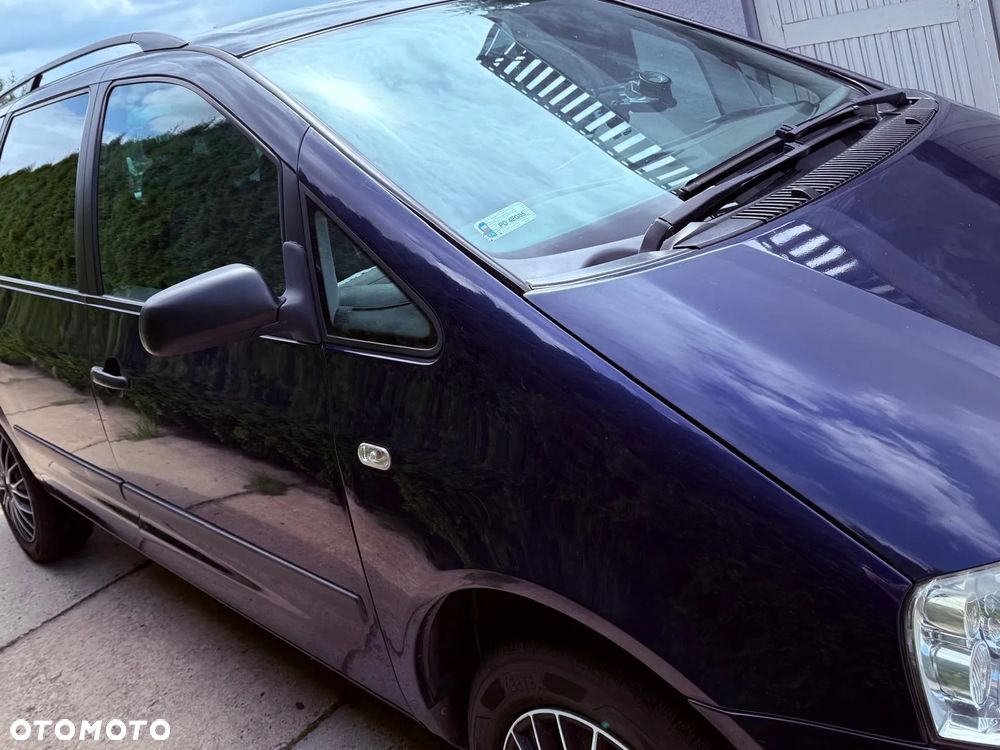 Volkswagen Sharan - 11