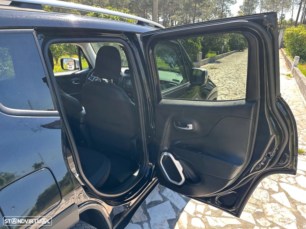 Jeep Renegade 1.6 MJD SkyEdition - 27