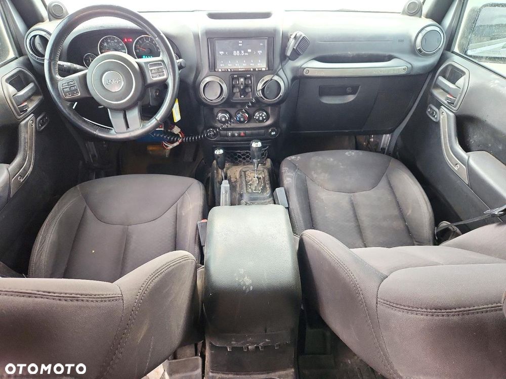 Jeep Wrangler - 7