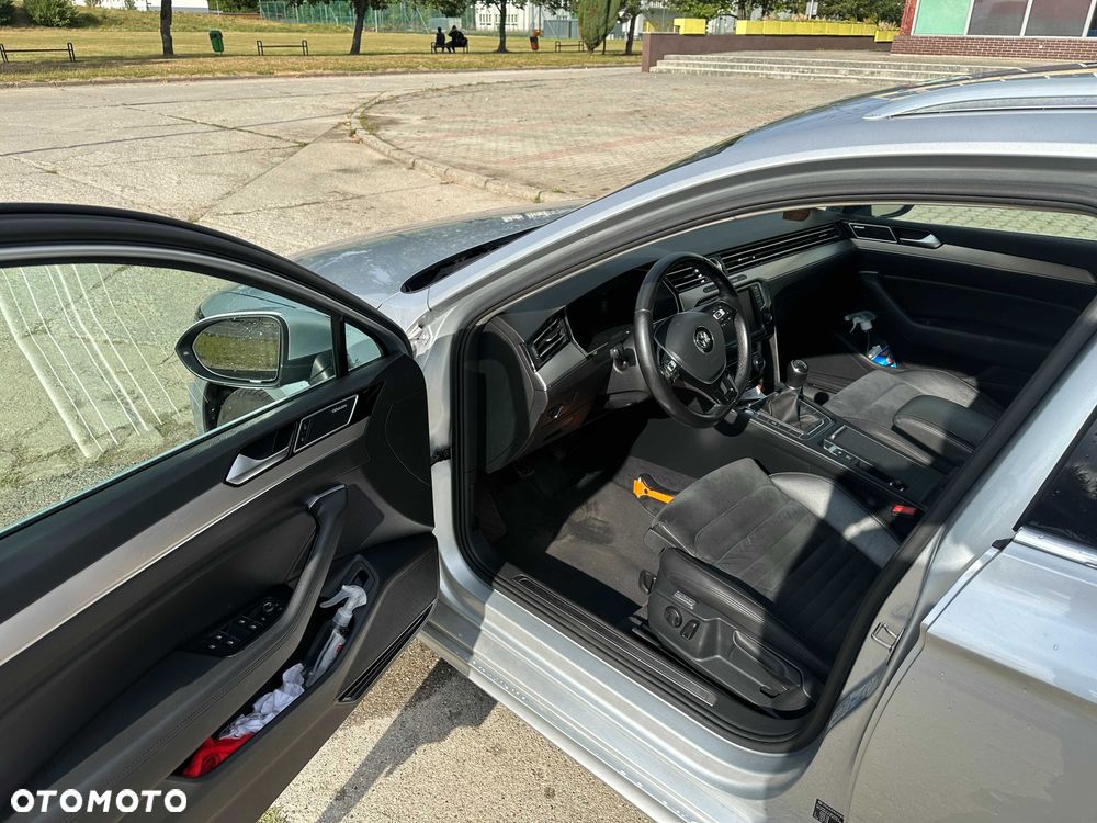 Volkswagen Passat Variant - 5