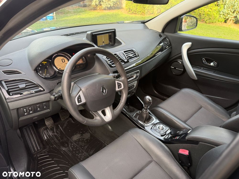 Renault Megane ENERGY dCi 130 Start & Stop Bose Edition - 22
