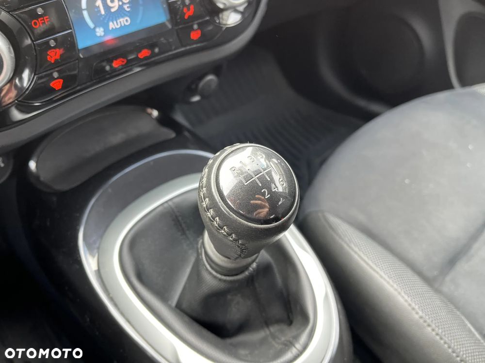 Nissan Juke 1.2 DIG-T N-Connecta EU6 - 16