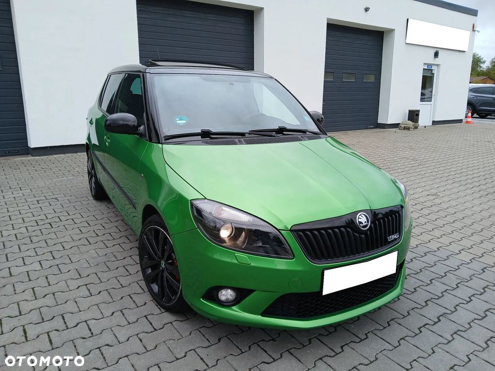 Skoda Fabia 1.4 TSI DSG RS - 10