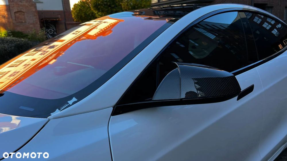 Tesla Model S Long Range - 17