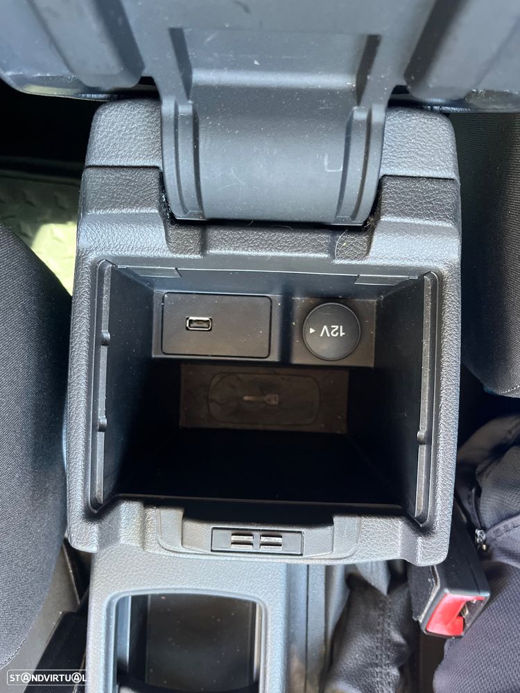 Ford Focus SW 1.0 EcoBoost ST-Line - 43