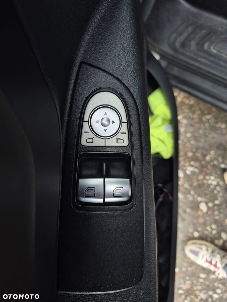 Mercedes-Benz Vito - 8