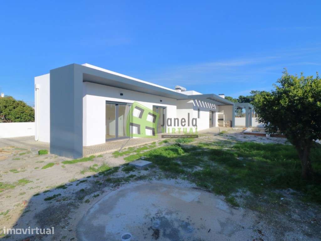 Moradia T3 Nova com Piscina - Fernão Ferro - Grande imagem: 3/22