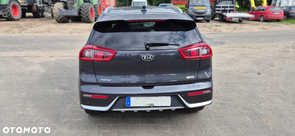 Kia Niro - 11