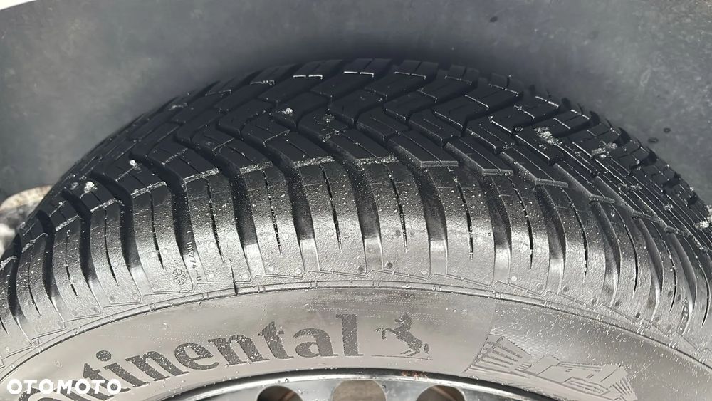 Volkswagen Caddy - 23