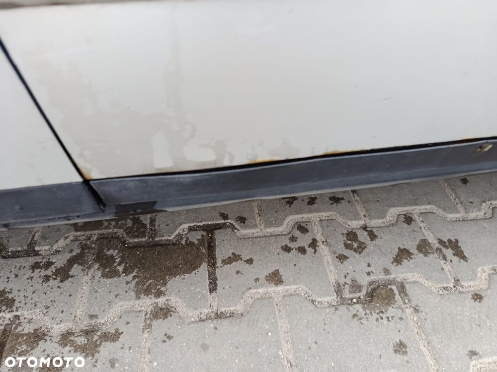 Volkswagen Passat 2.0 TDI Trendline - 6