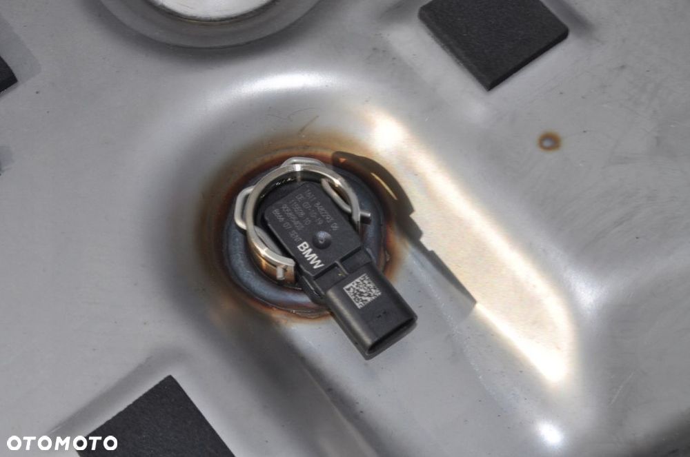 BMW G20 330e 2.0 ZBIORNIK PALIWA BAK POMPA 19R - 6