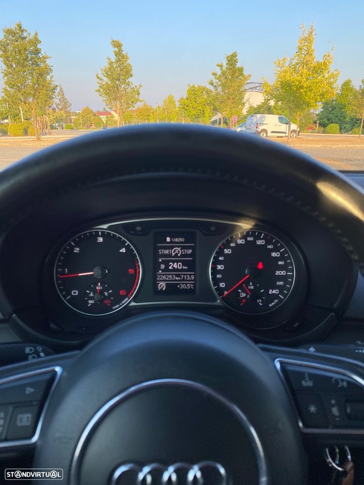 Audi A1 Sportback 1.6 TDI Sport - 22