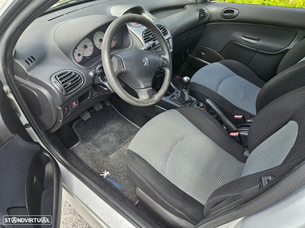 Peugeot 206 1.1 XR - 8