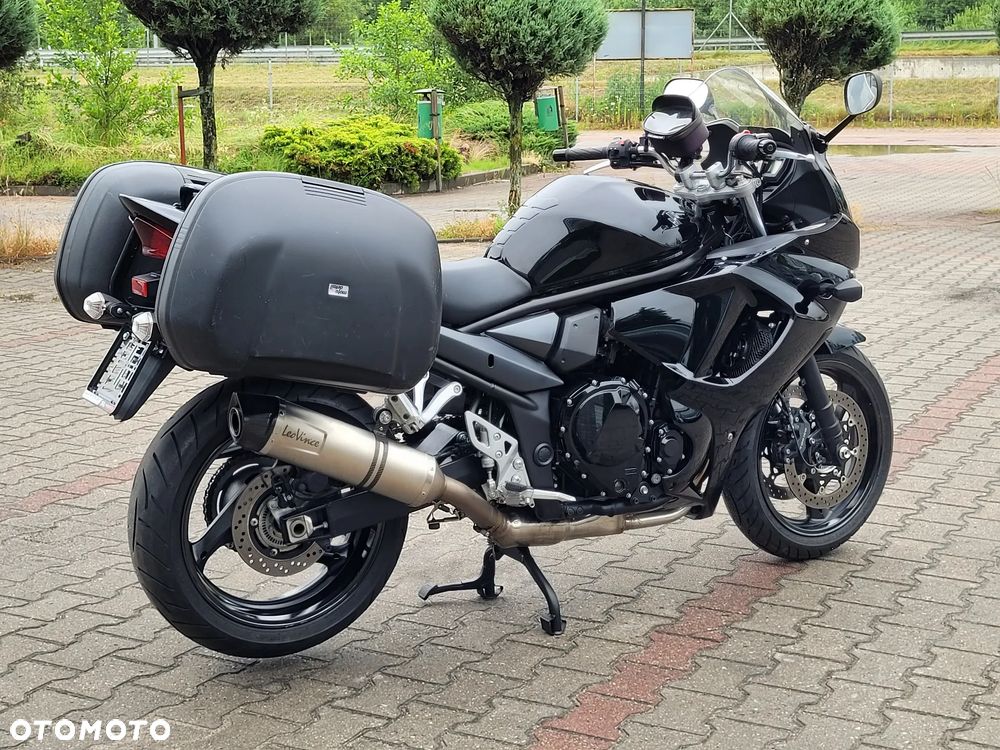 Suzuki GSX - 22
