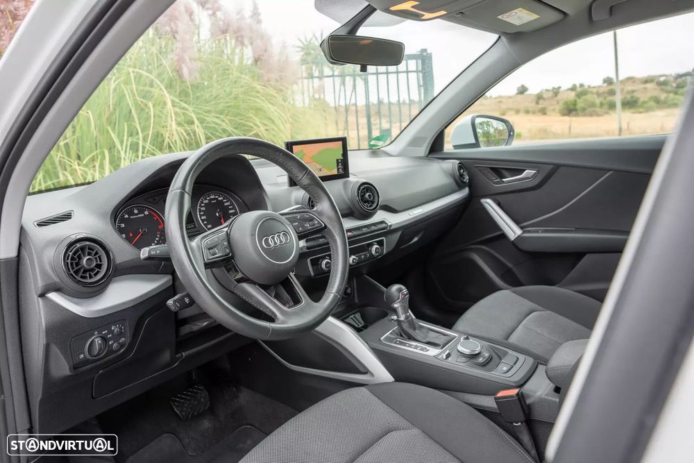 Audi Q2 30 TFSI Design S tronic - 18