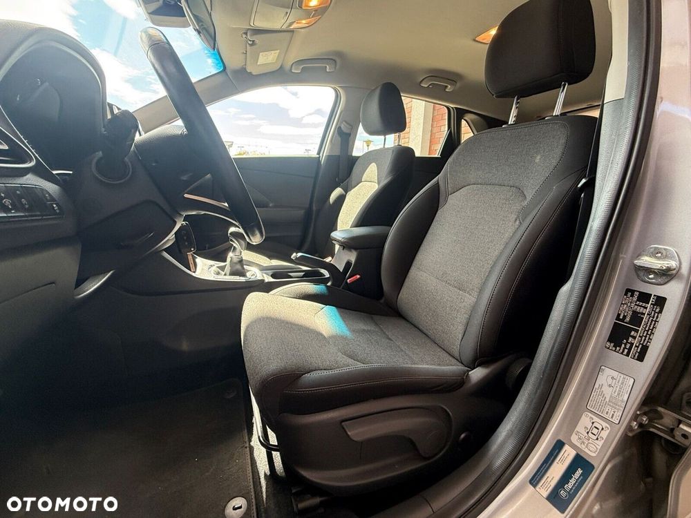 Hyundai i30 1.5 DPI Smart - 13