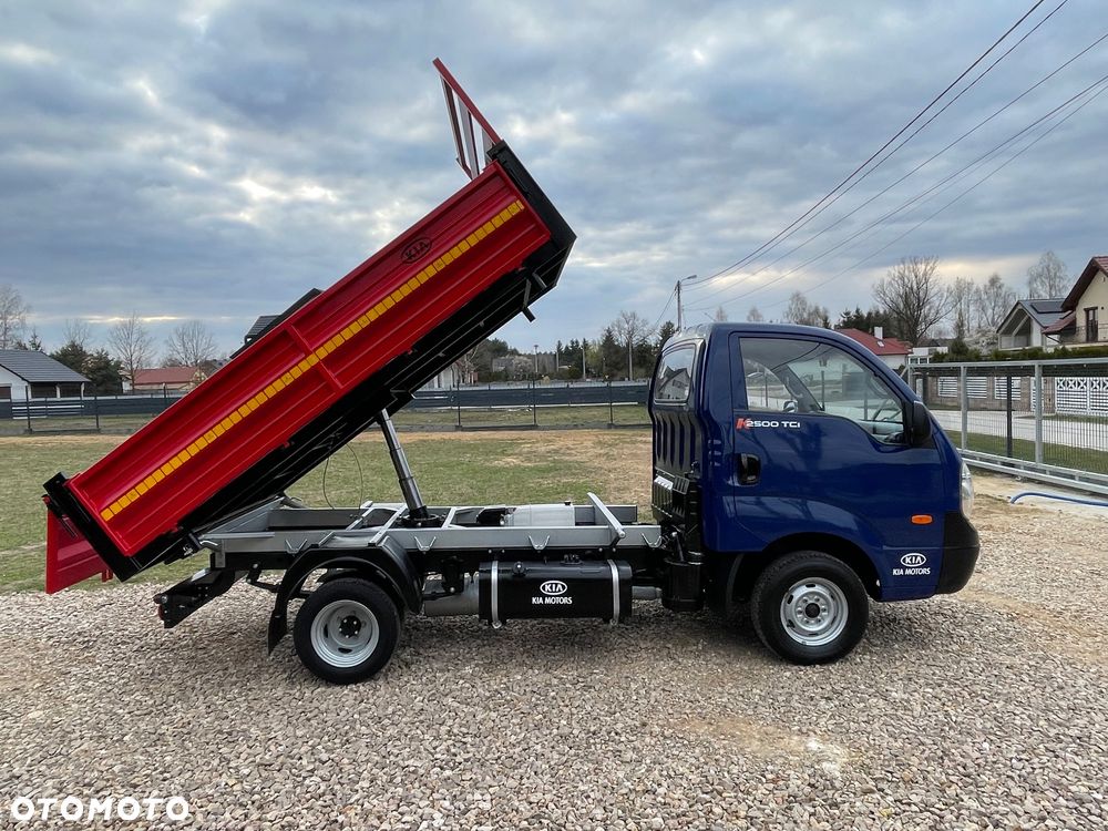 Kia K2500 - 11