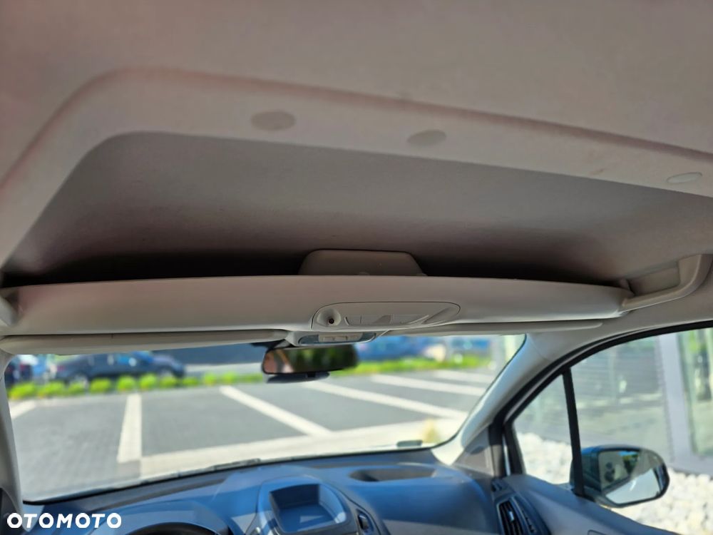 Ford Tourneo Connect - 21