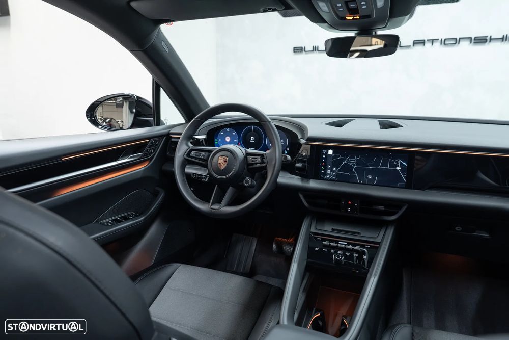 Porsche Macan Electric - 20