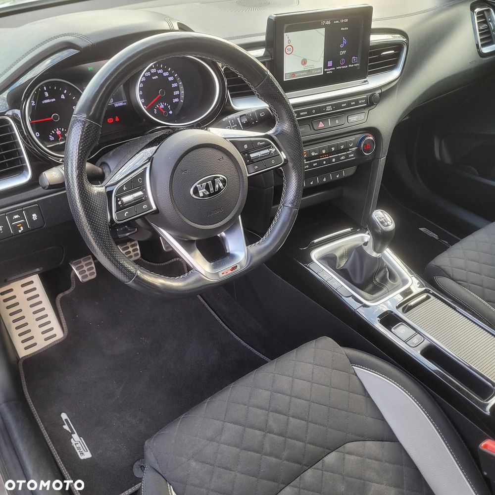 Kia Ceed - 6