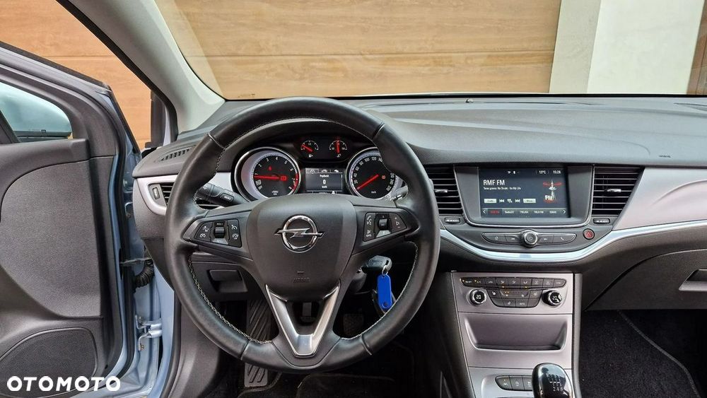 Opel Astra 1.4 Turbo Edition - 28