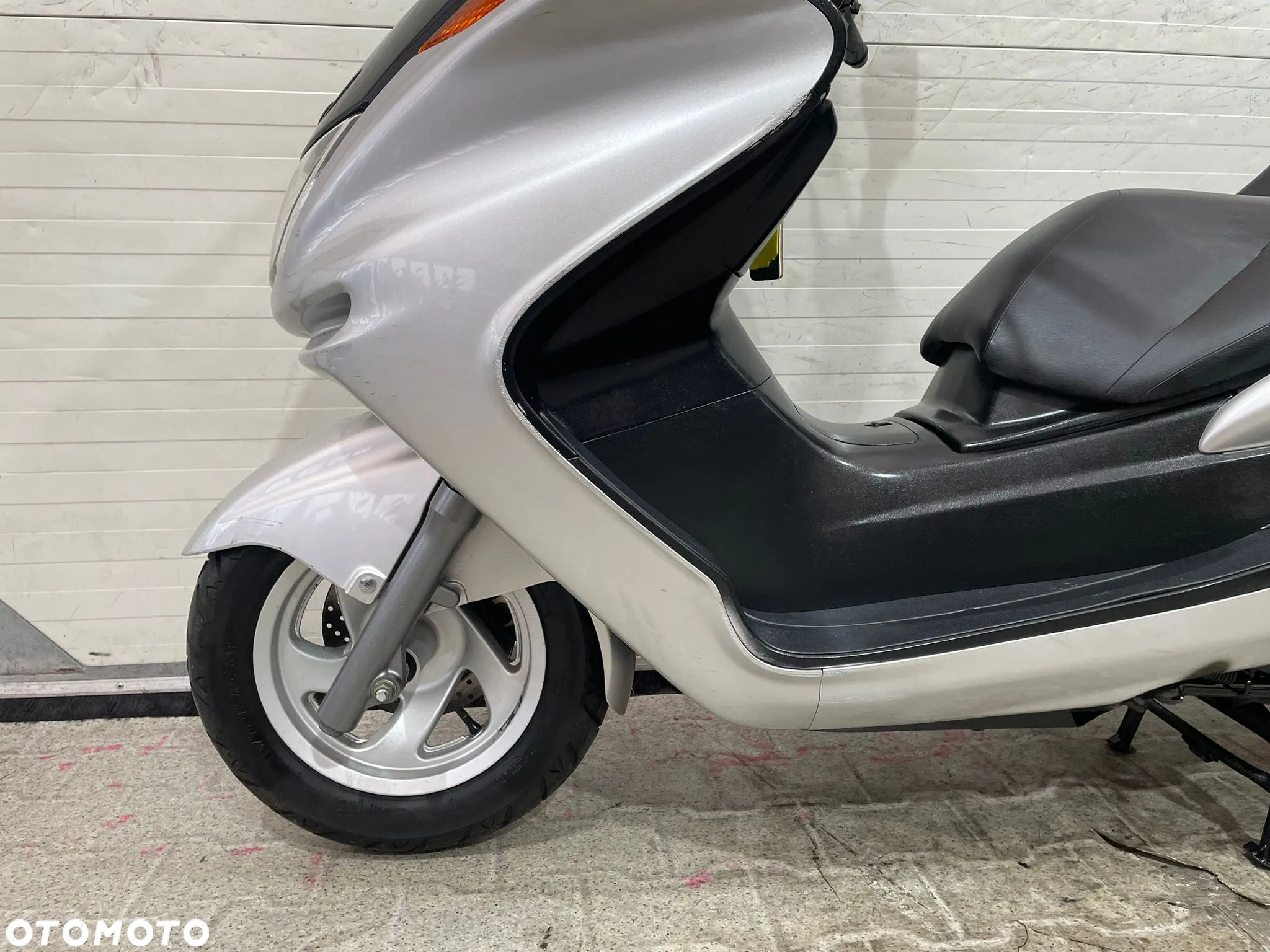Yamaha Majesty - 12