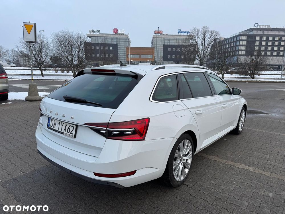 Skoda Superb 2.0 TDI SCR Style DSG - 9