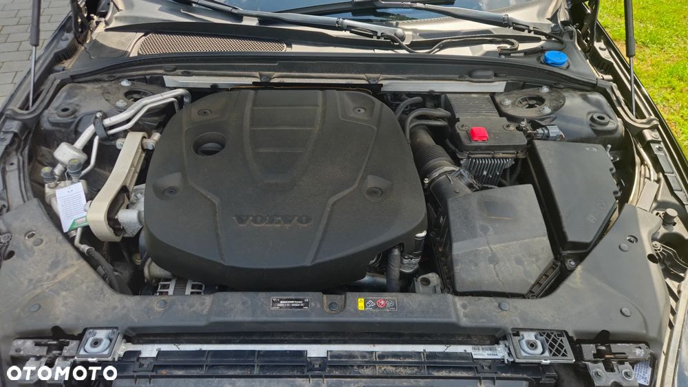 Volvo V60 D3 Momentum Pro - 31