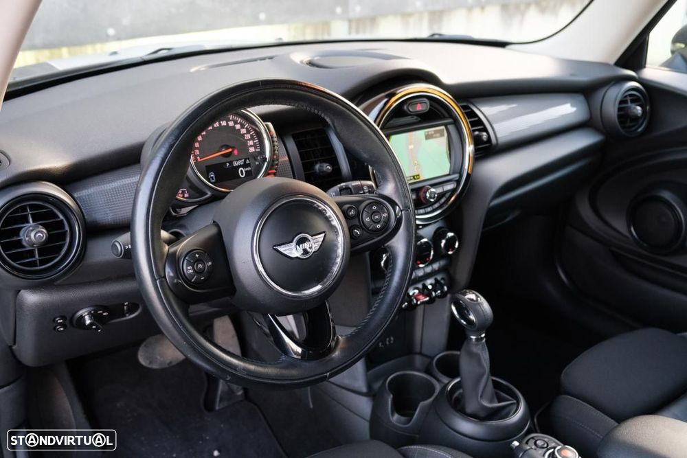MINI 3 Portas - 8