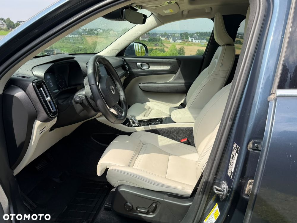 Volvo XC 40 T5 AWD Inscription - 32