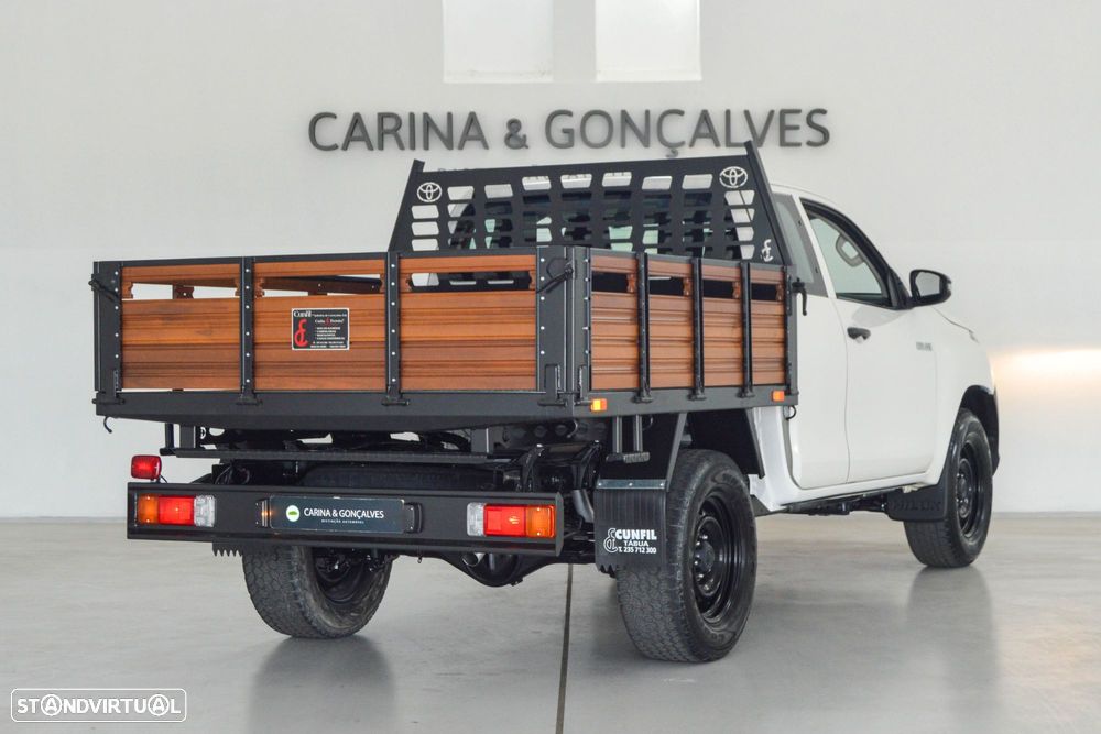 Toyota Hilux 2.4 D-4D 4X2 Cabine Extra 3L - 15