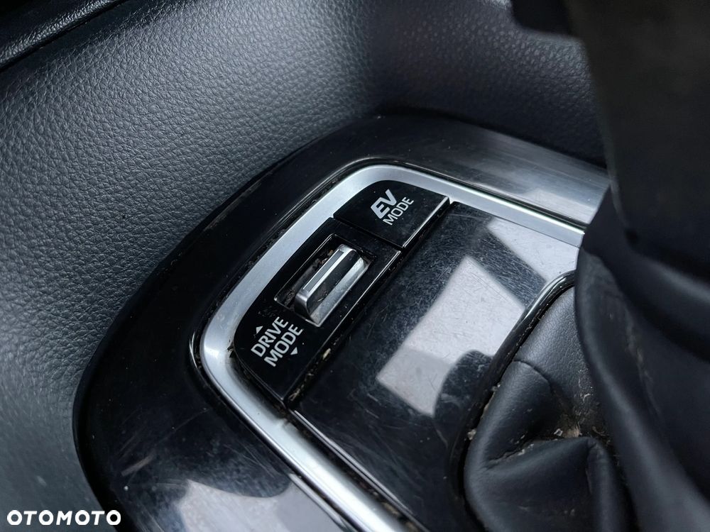 Toyota Corolla 1.8 Hybrid Executive - 10