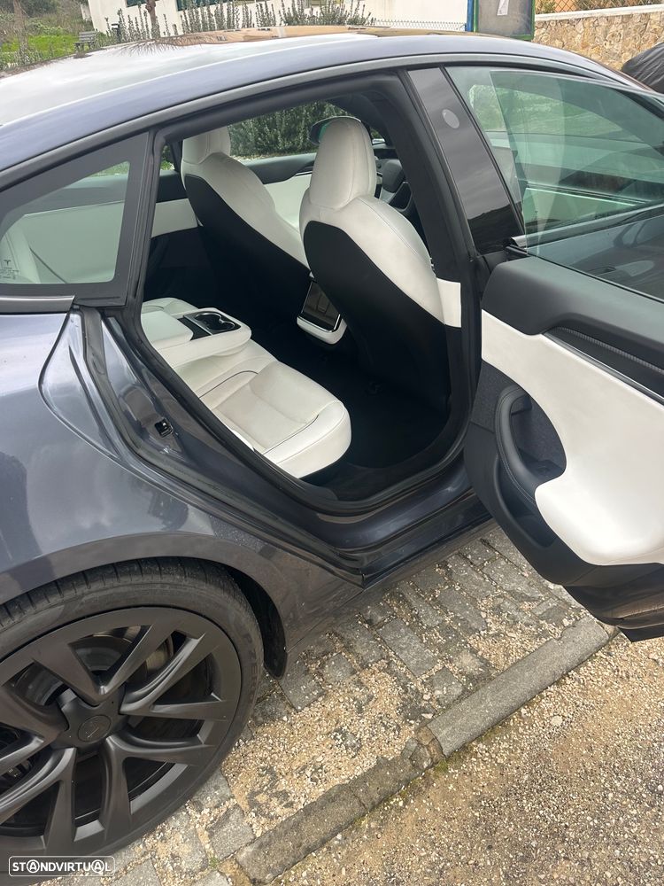 Tesla Model S Plaid AWD - 12