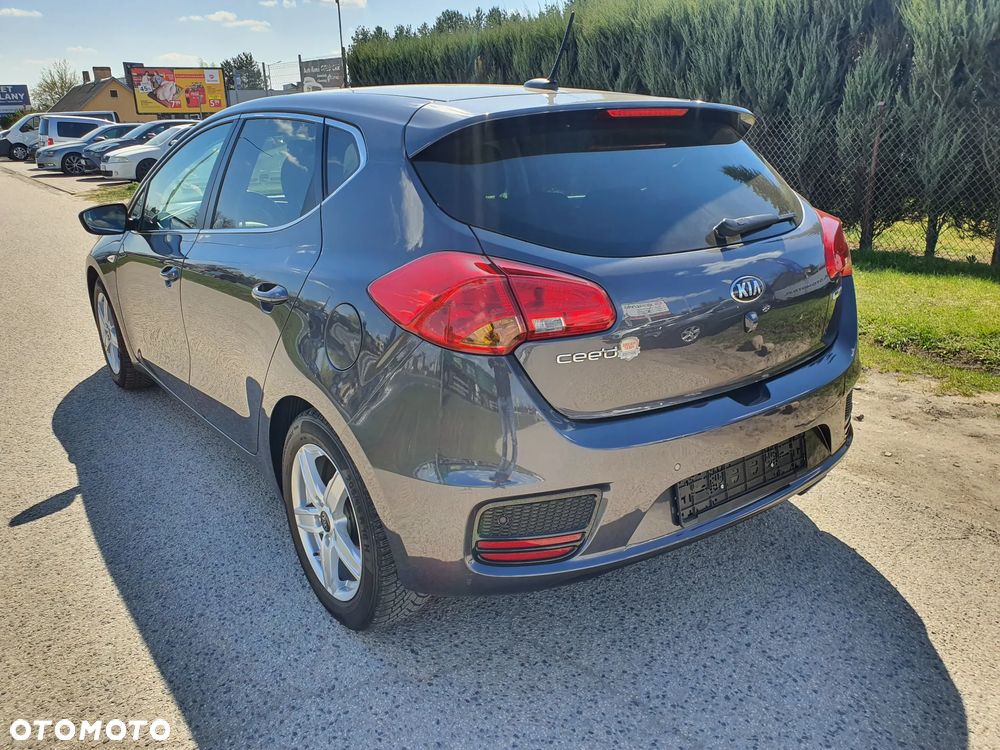 Kia Ceed 1.4 CVVT Dream-Team Edition - 8