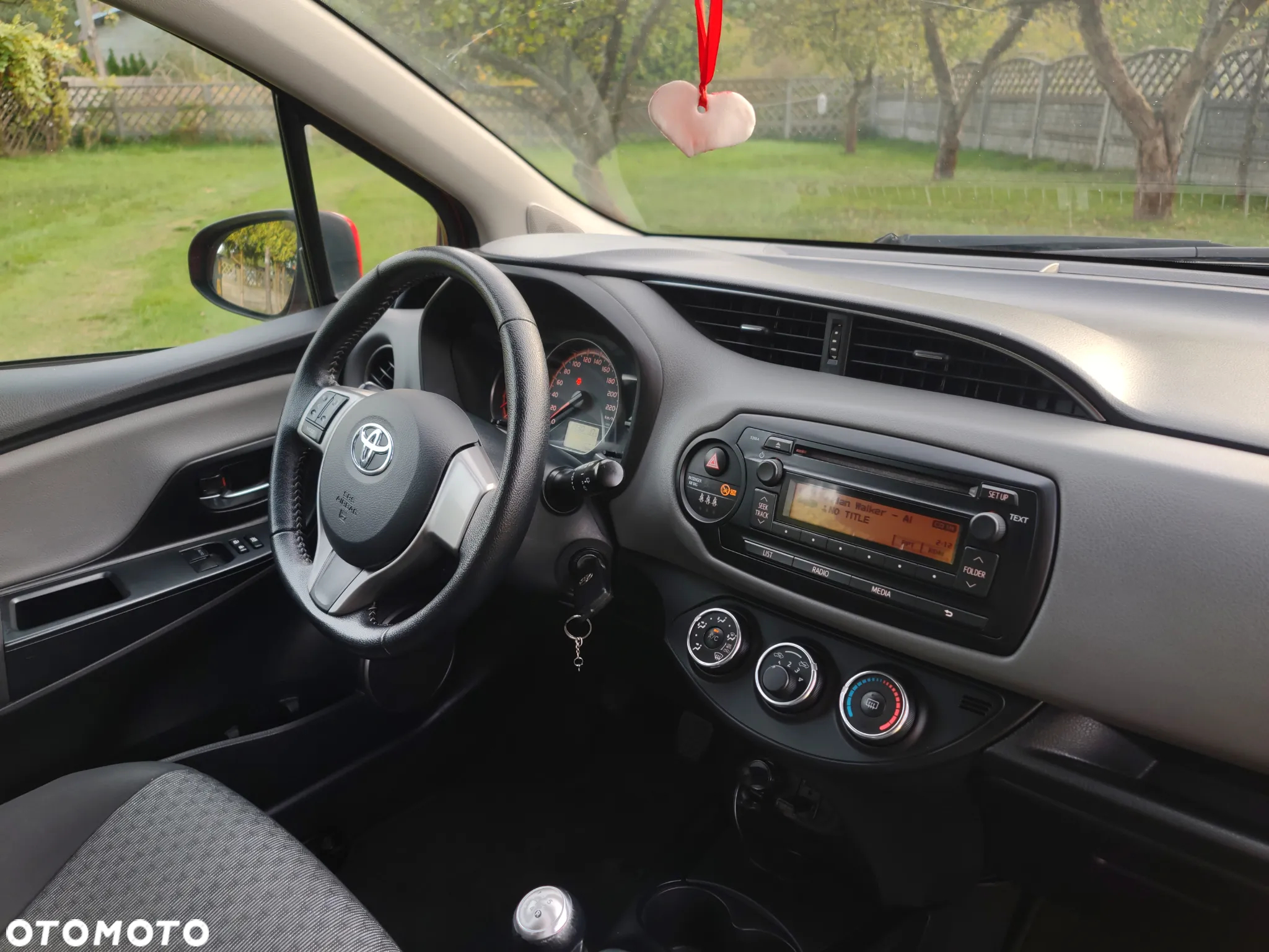 Toyota Yaris 1.0 Active EU6 - 10