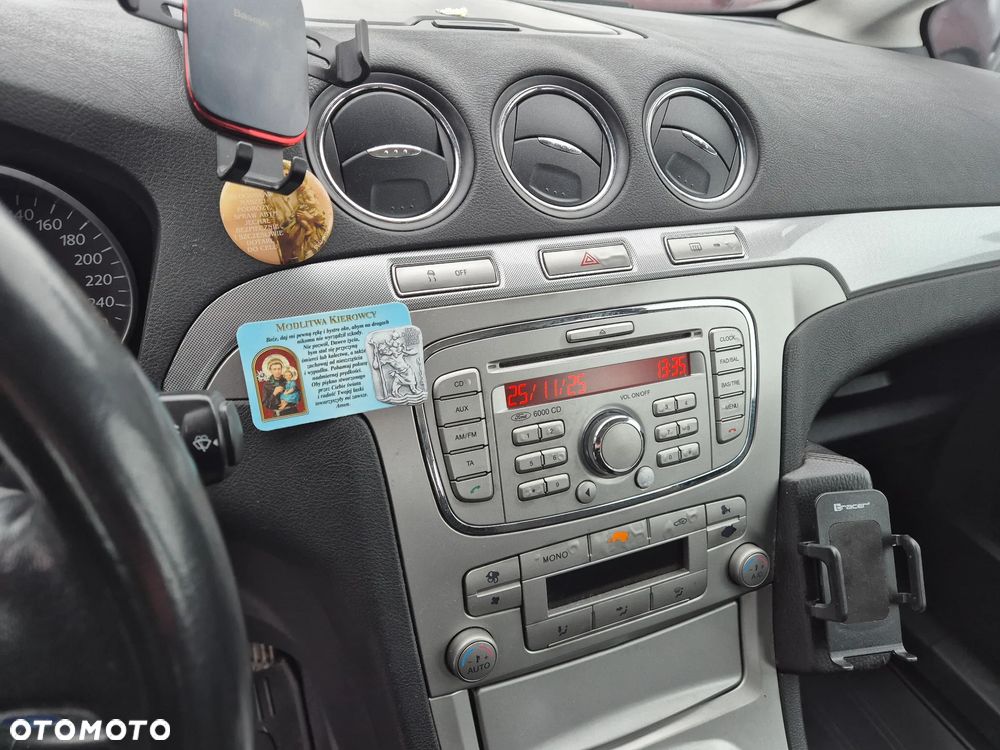 Ford Galaxy 2.0 TDCi Ghia - 15